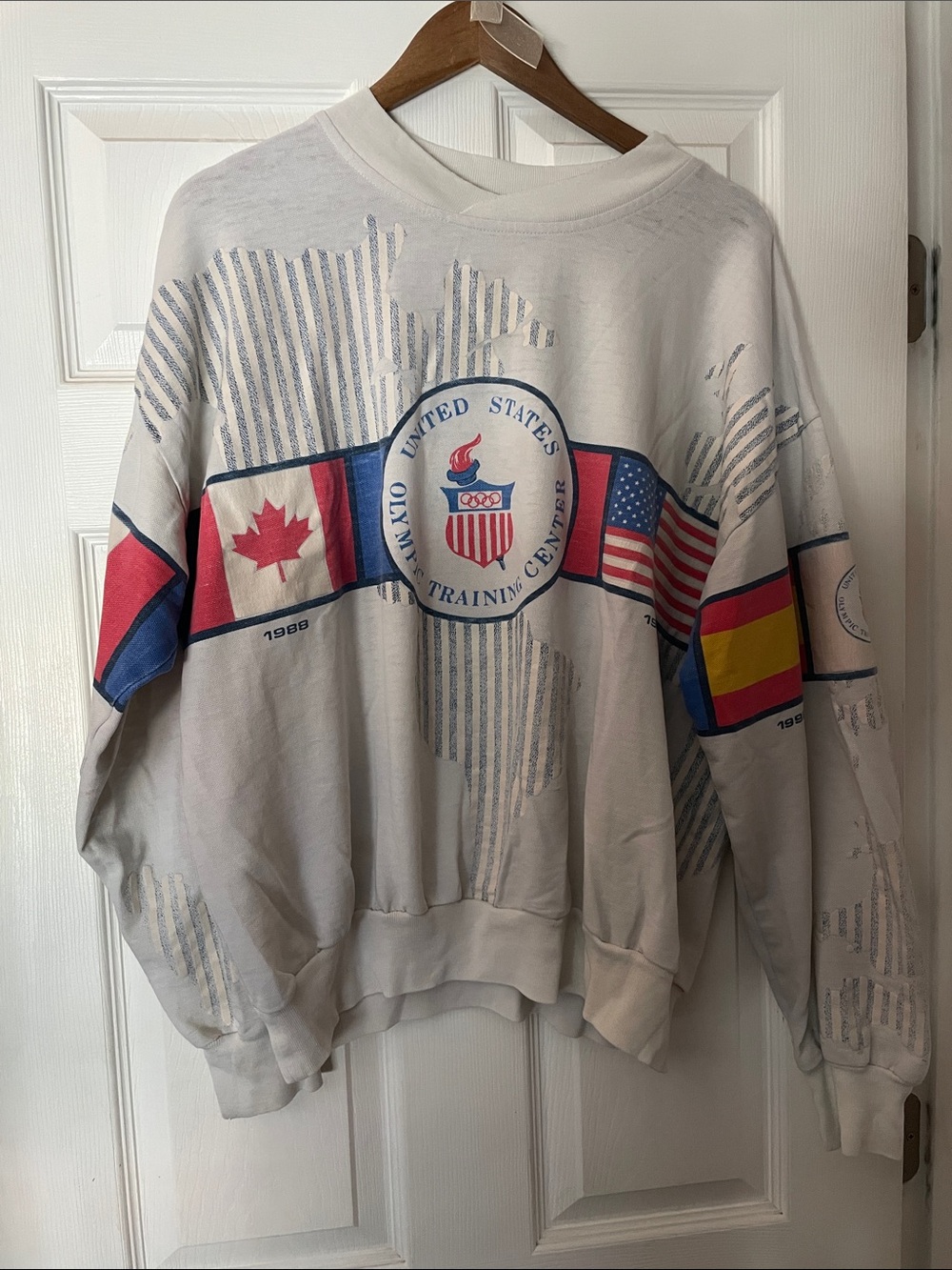 United States Olympic Training Center Vintage Flag Sweatshirt - White/Gray